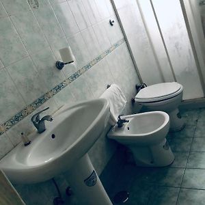 Habitación Estándar con 2 Camas Individuales